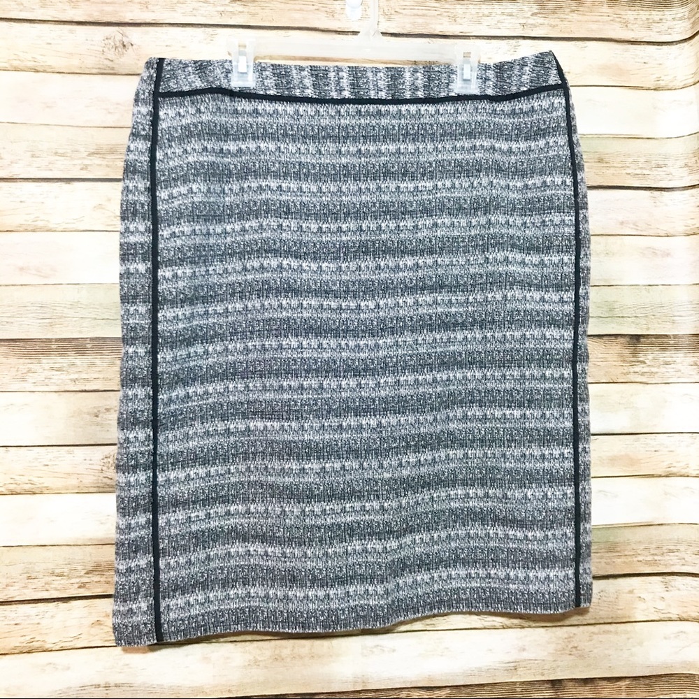 Liz Claiborne black and white stripe skirt